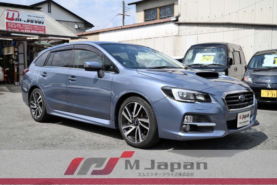 レヴォーグ 2.0GT-Sアイサイト ３００馬力　CVT　４WD　